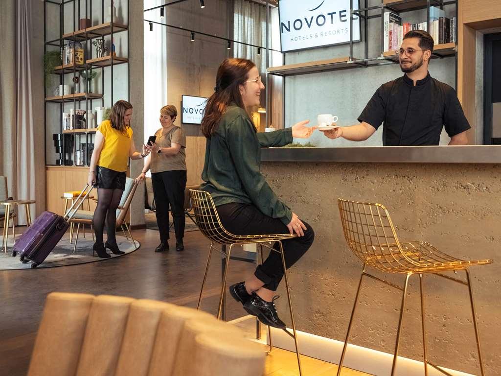 Hotel Novotel Centre - Porte De Geneve 4*