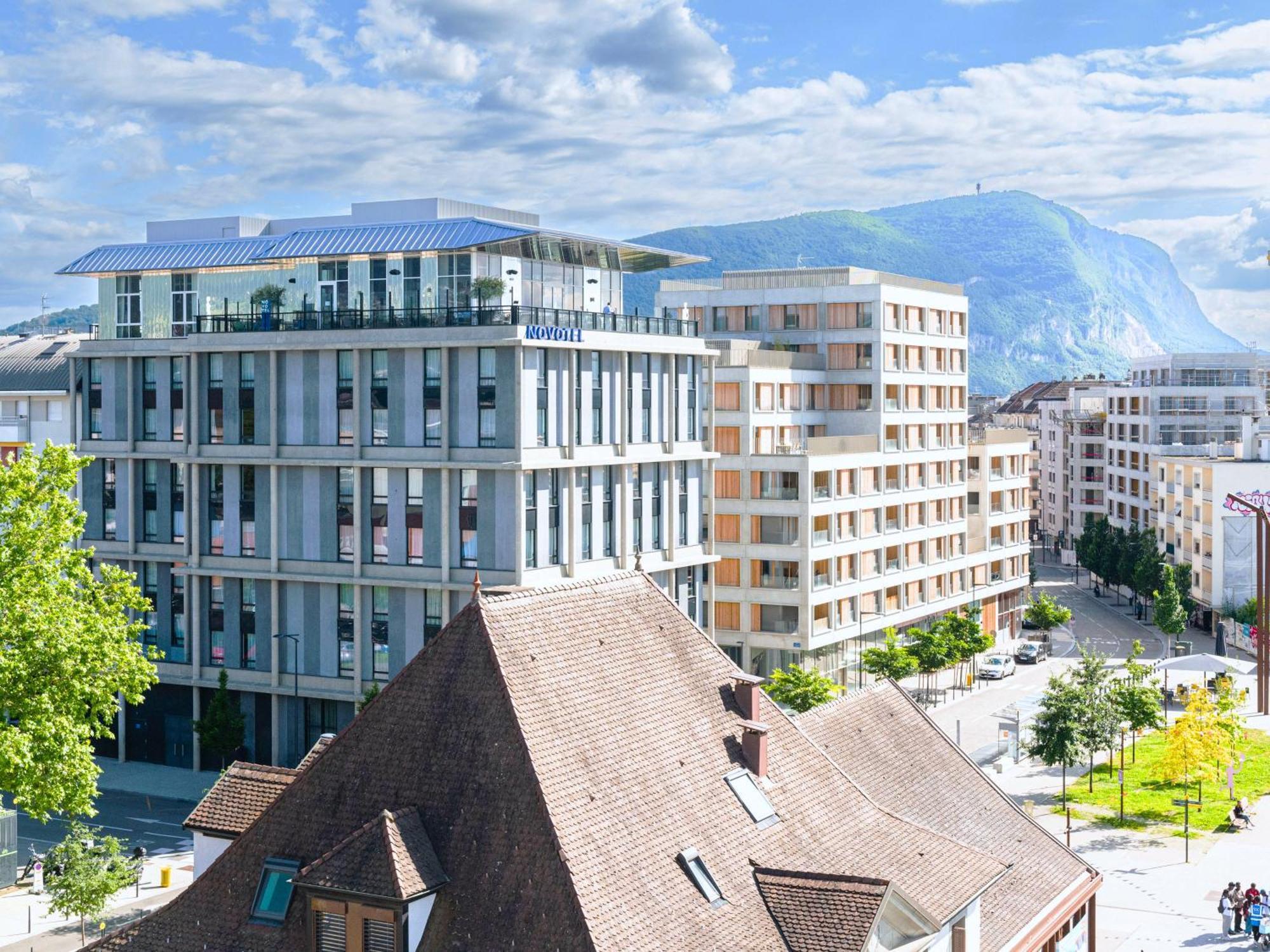 Novotel Centre - Porte De Geneve 4*