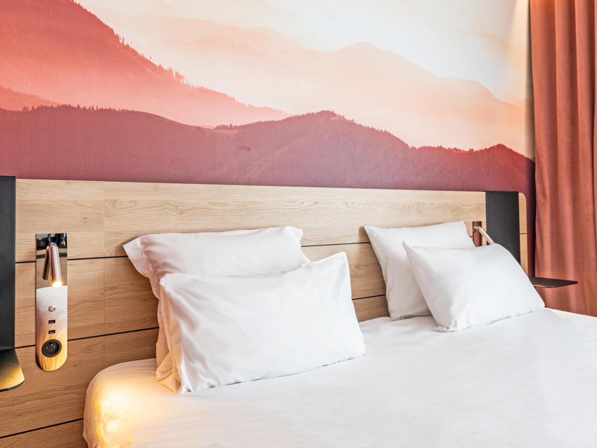 Novotel Centre - Porte De Genève 4*